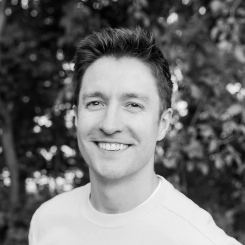 sam_jones_headshot
